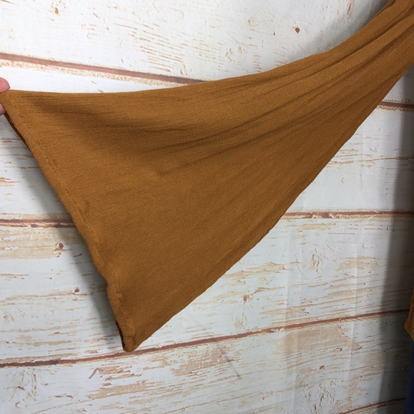 C2 - Patrons of Peace Peasant Top - S - Picture 3 of 6